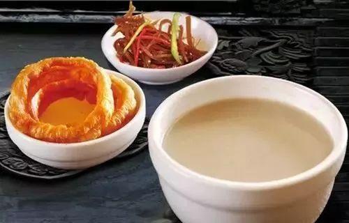 娱乐吃瓜酱豆汁视频,揭秘网红美食背后的故事